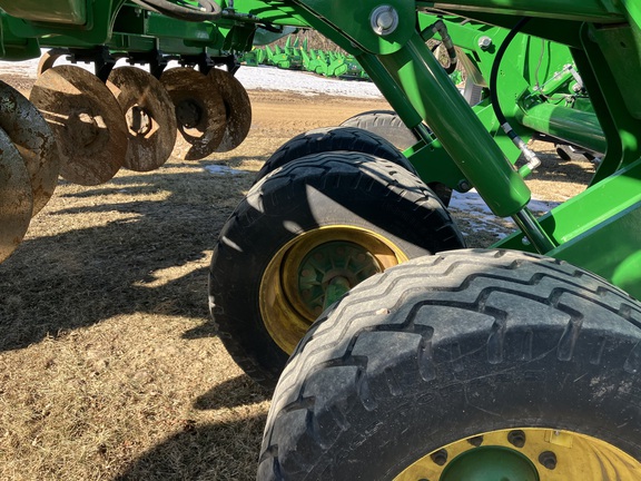 2023 John Deere 2730 Disk Ripper