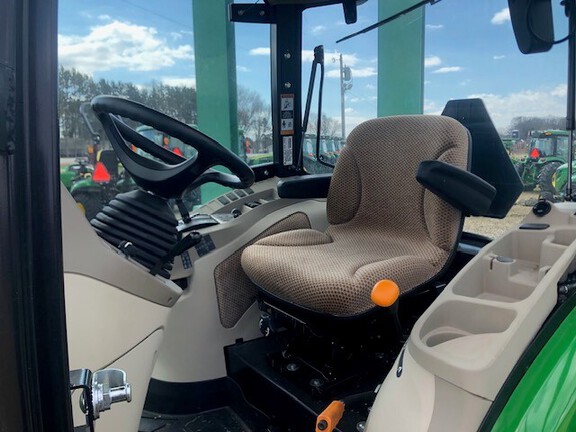 2023 John Deere 3046R Tractor Compact