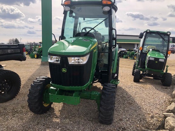2023 John Deere 3046R Tractor Compact