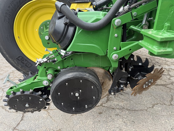 2025 John Deere 1775NT Planter
