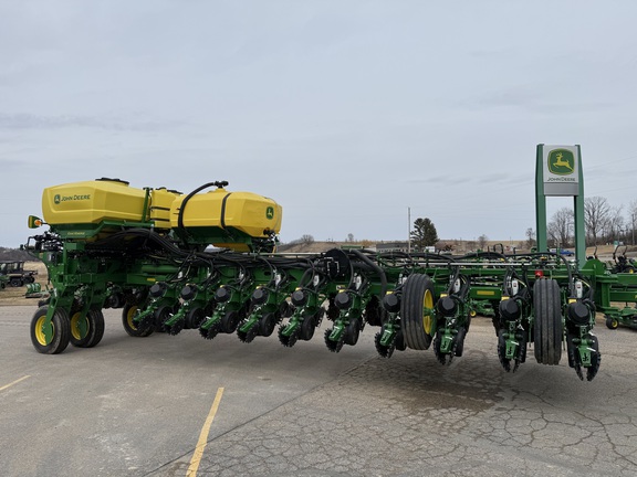 2025 John Deere 1775NT Planter