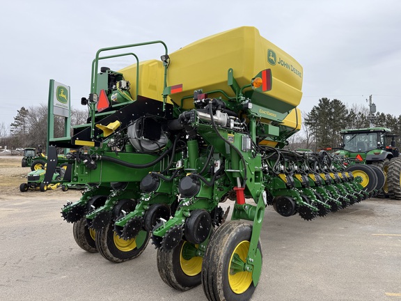 2025 John Deere 1775NT Planter