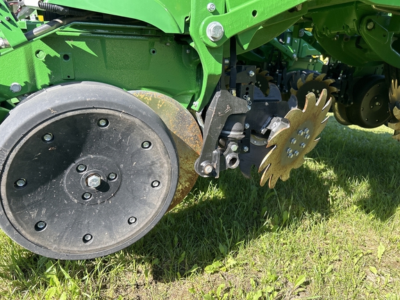 2025 John Deere 1775NT Planter