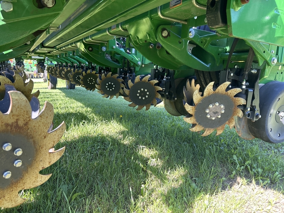 2025 John Deere 1775NT Planter