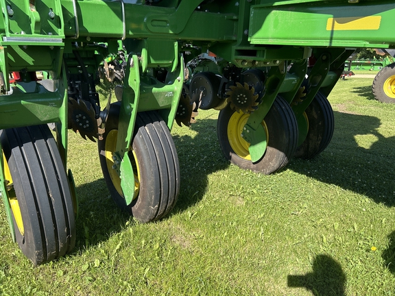2025 John Deere 1775NT Planter