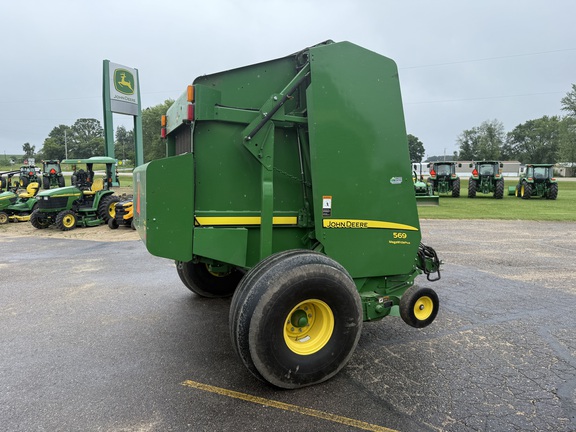 2017 John Deere 569 Baler/Round