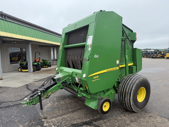 2017 John Deere 569 Baler/Round