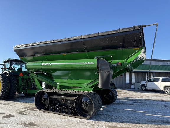 2022 Brent V1300 Grain Cart