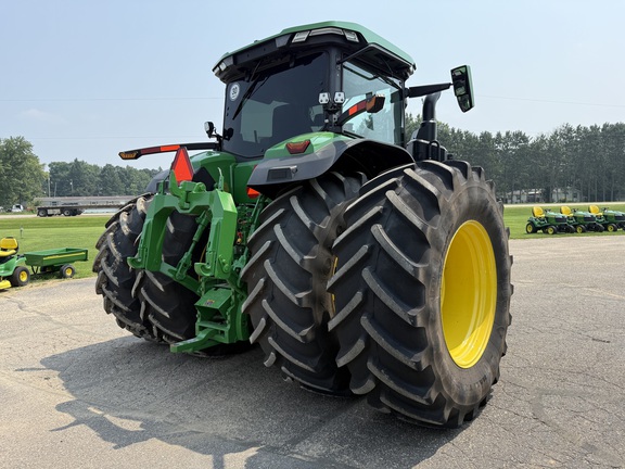 2023 John Deere 8R 370 Tractor