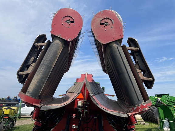 2011 H&S TFM2135 Hay Merger