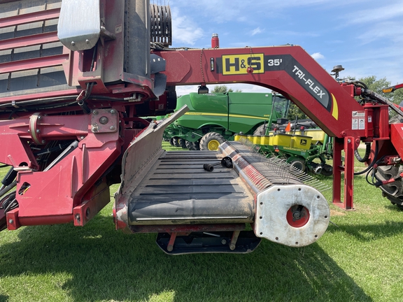 2011 H&S TFM2135 Hay Merger