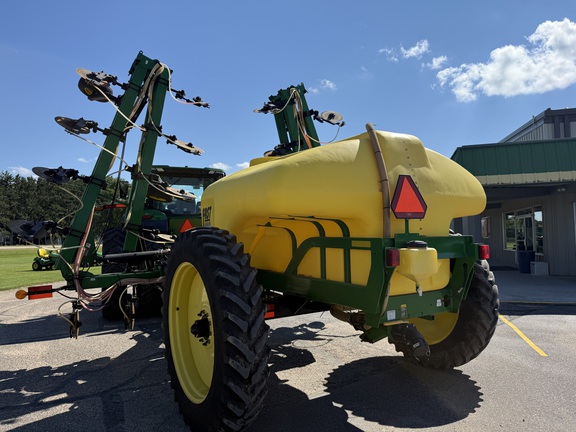 2023 Fast Distributing 8118 Applicator