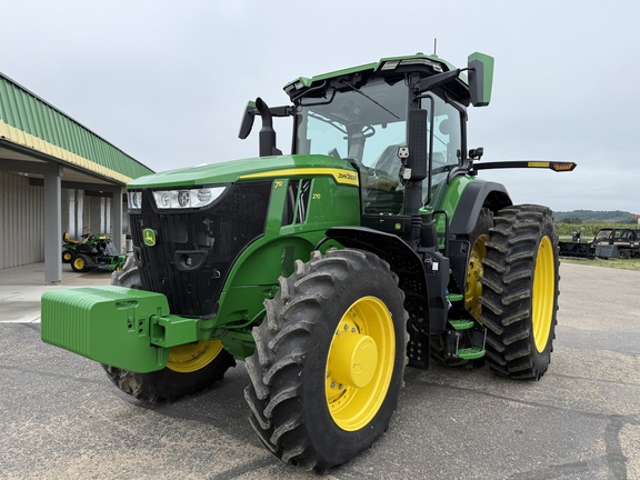 2024 John Deere 7R 270 Tractor