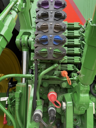 2024 John Deere 7R 270 Tractor