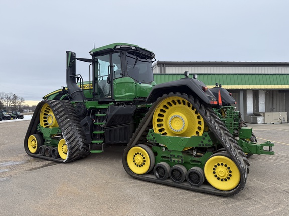 2025 John Deere 9RX 710 Tractor Rubber Track