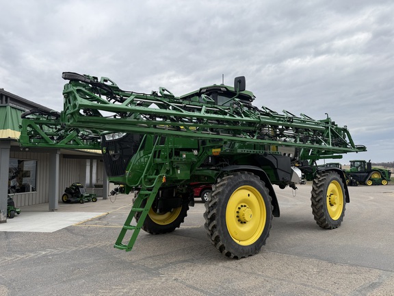 2025 John Deere 410R Sprayer/High Clearance