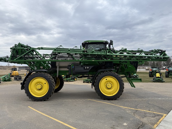 2025 John Deere 410R Sprayer/High Clearance