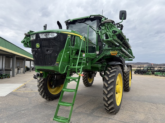 2025 John Deere 410R Sprayer/High Clearance