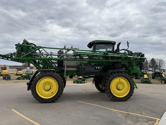 2025 John Deere 410R Sprayer/High Clearance