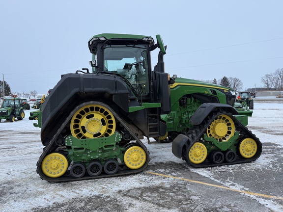 2025 John Deere 8RX 410 Tractor Rubber Track