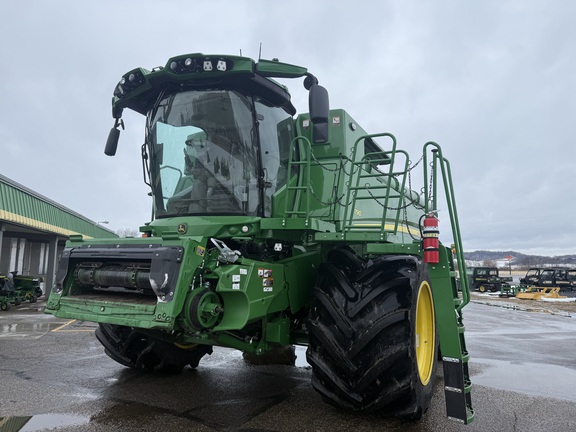 2024 John Deere S790 Combine