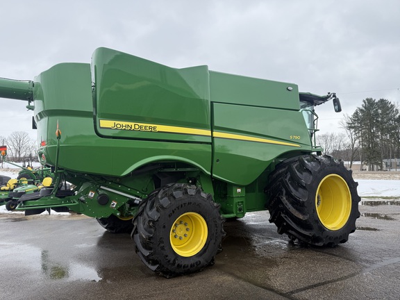 2024 John Deere S790 Combine