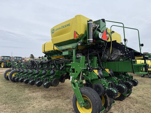2024 John Deere 1775NT Planter