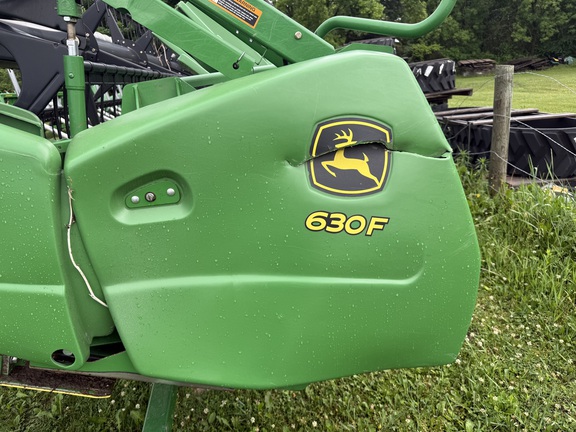 2012 John Deere 630F Header Combine