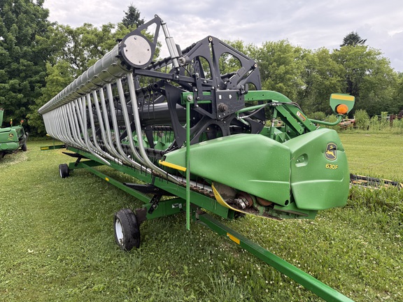 2012 John Deere 630F Header Combine
