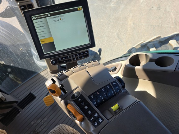2018 John Deere 8320R Tractor