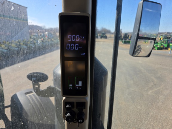 2018 John Deere 8320R Tractor