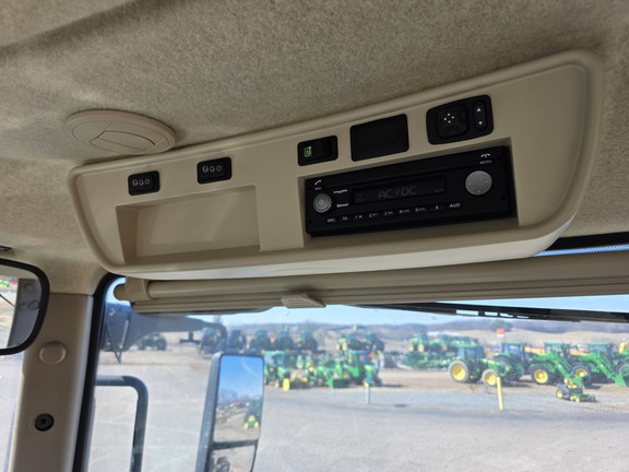 2018 John Deere 8320R Tractor
