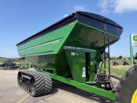 2024 Brent V1300 Grain Cart