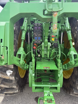 2025 John Deere 8R 250 Tractor