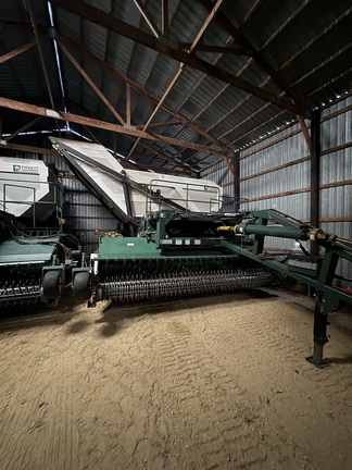 2014 Pickett TWIN MASTER Combine