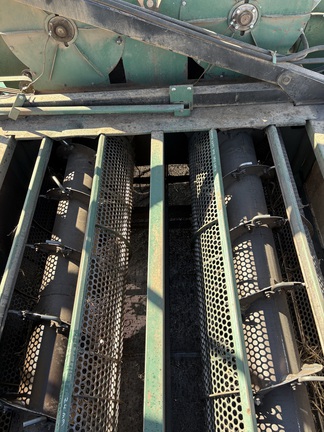 2009 Pickett TWIN MASTER Combine