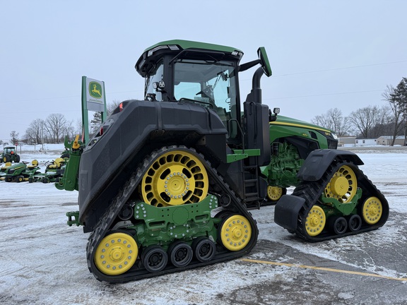 2025 John Deere 8RX 410 Tractor Rubber Track