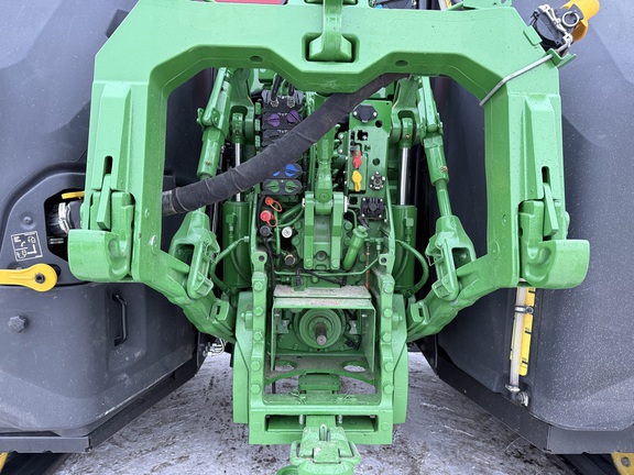 2025 John Deere 8RX 410 Tractor Rubber Track