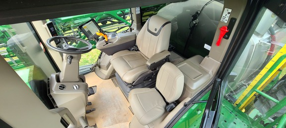 2025 John Deere 412R Sprayer/High Clearance