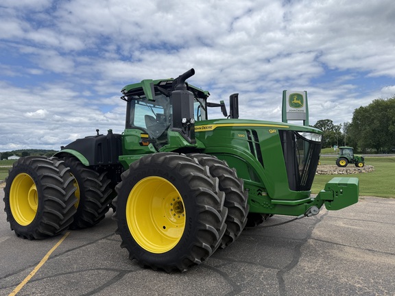 2026 John Deere 9R 590 Tractor 4WD