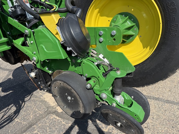 2026 John Deere 1775NT Planter