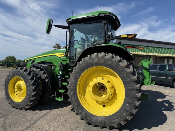 2024 John Deere 8R 370 Tractor