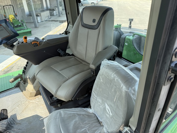 2025 John Deere 9R 590 Tractor 4WD