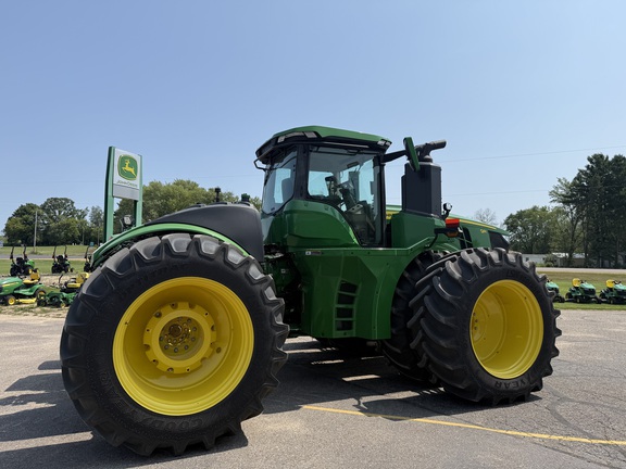 2025 John Deere 9R 590 Tractor 4WD