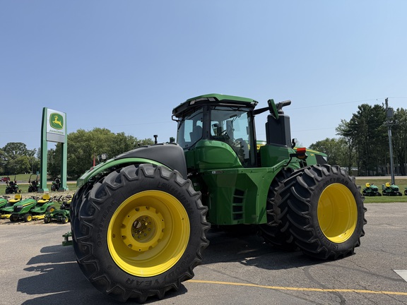 2025 John Deere 9R 590 Tractor 4WD