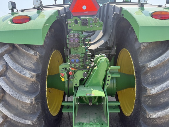 2025 John Deere 9R 640 Tractor 4WD