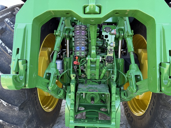 2025 John Deere 8R 370 Tractor