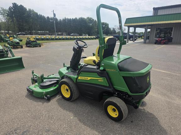 2025 John Deere 1550 Mower/Front Deck