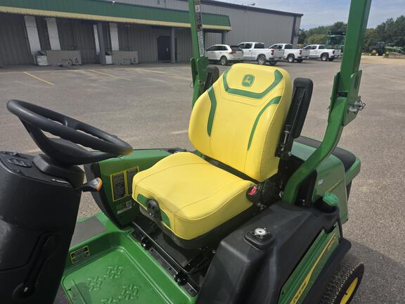 2025 John Deere 1550 Mower/Front Deck