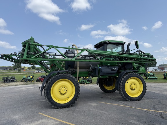2022 John Deere 410R Sprayer/High Clearance